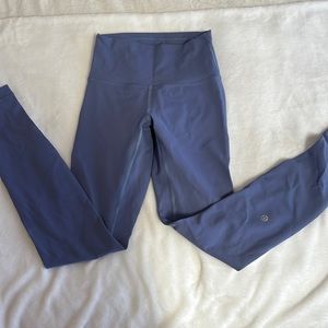 Purple Lululemon wonder train leggings color Raindrop